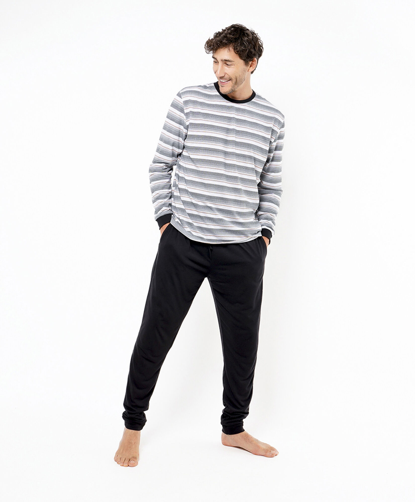 Pijama hombre líneas gris Pijama hombre líneas gris