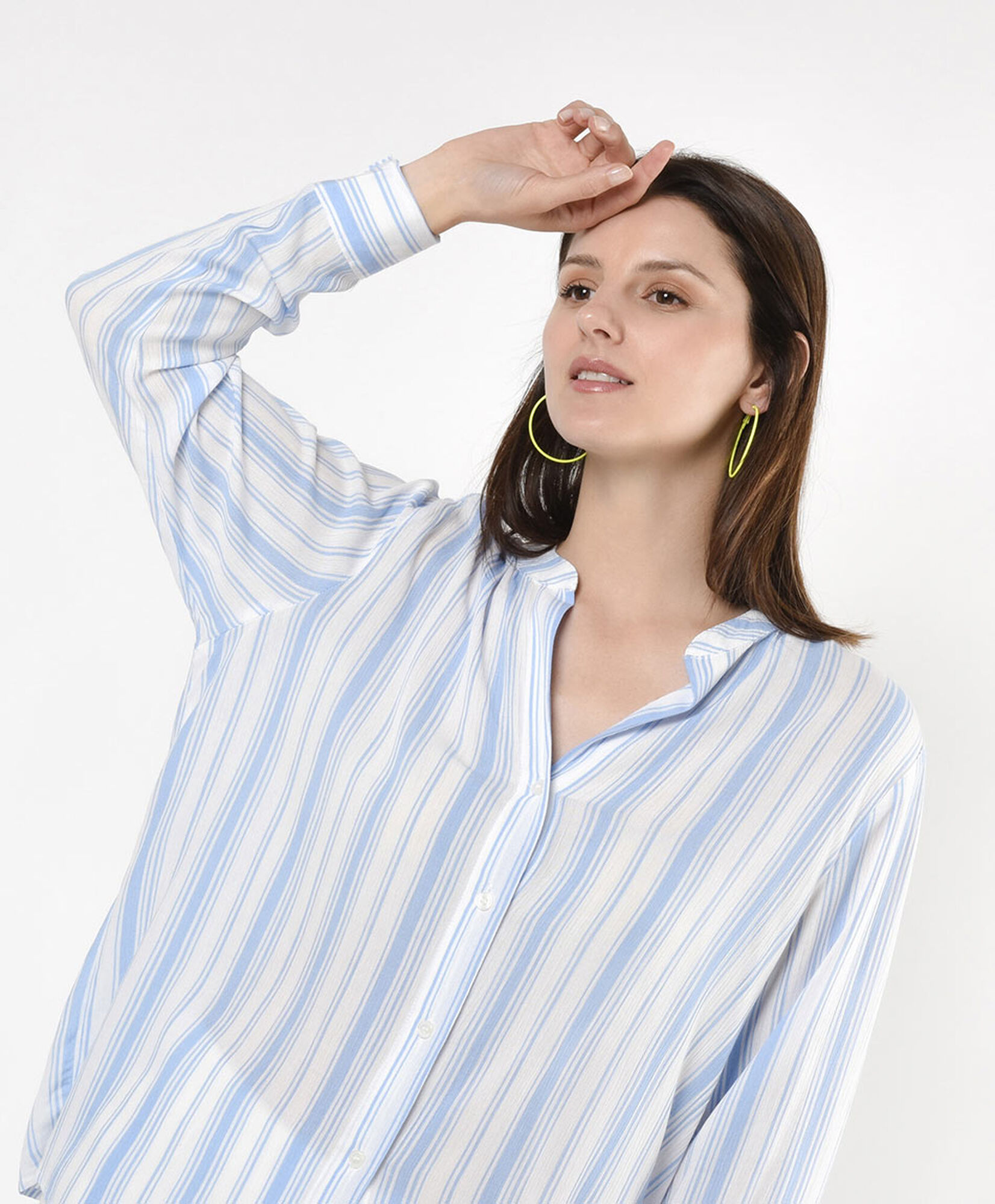 Blusa mujer líneas celeste Blusa mujer líneas celeste