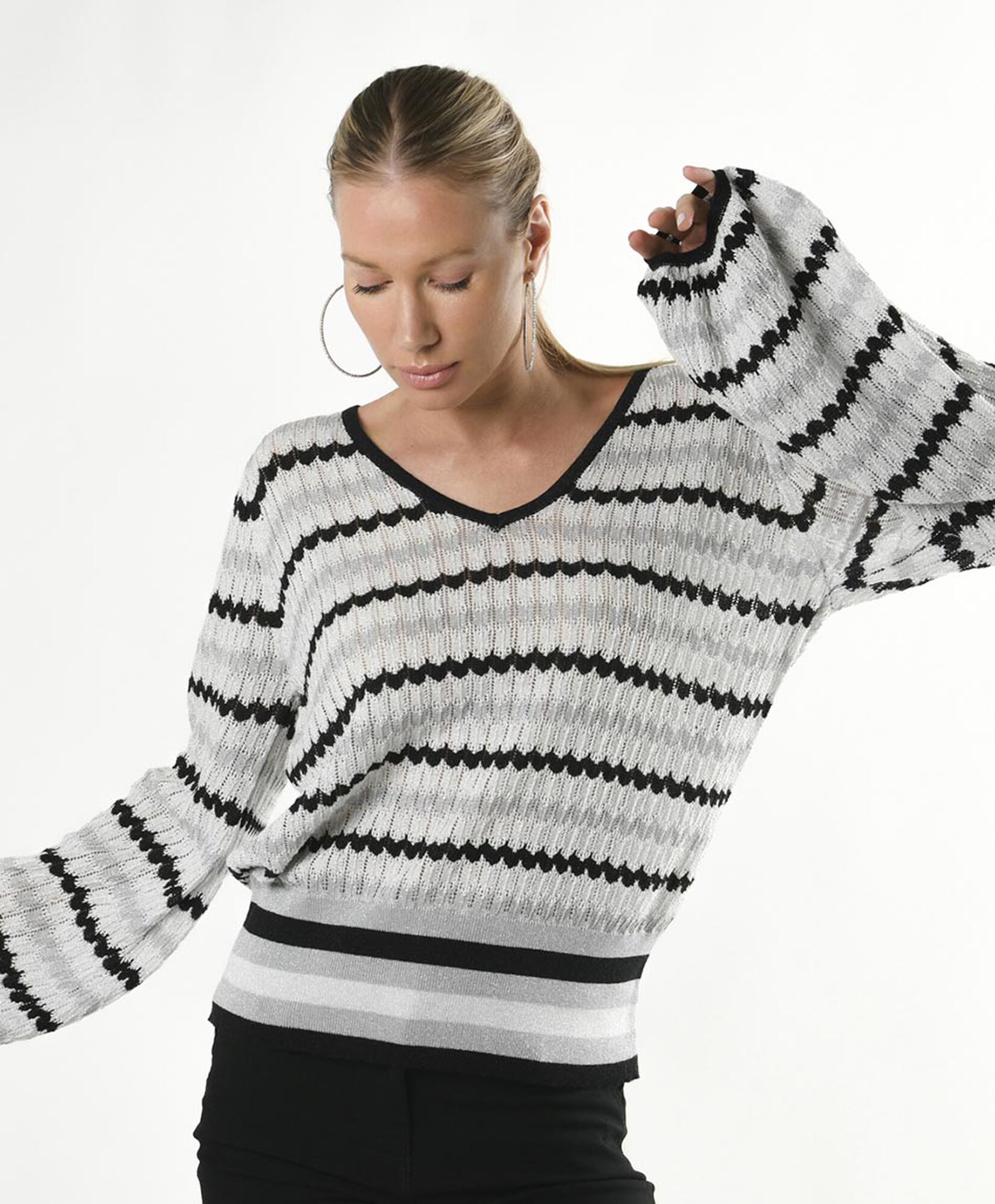 Sweater mujer líneas brillos Sweater mujer líneas brillos