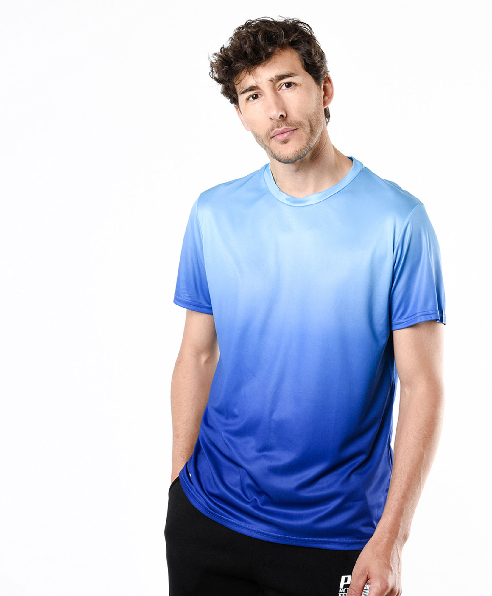 Polera deportiva hombre degradé azul Polera deportiva hombre degradé azul