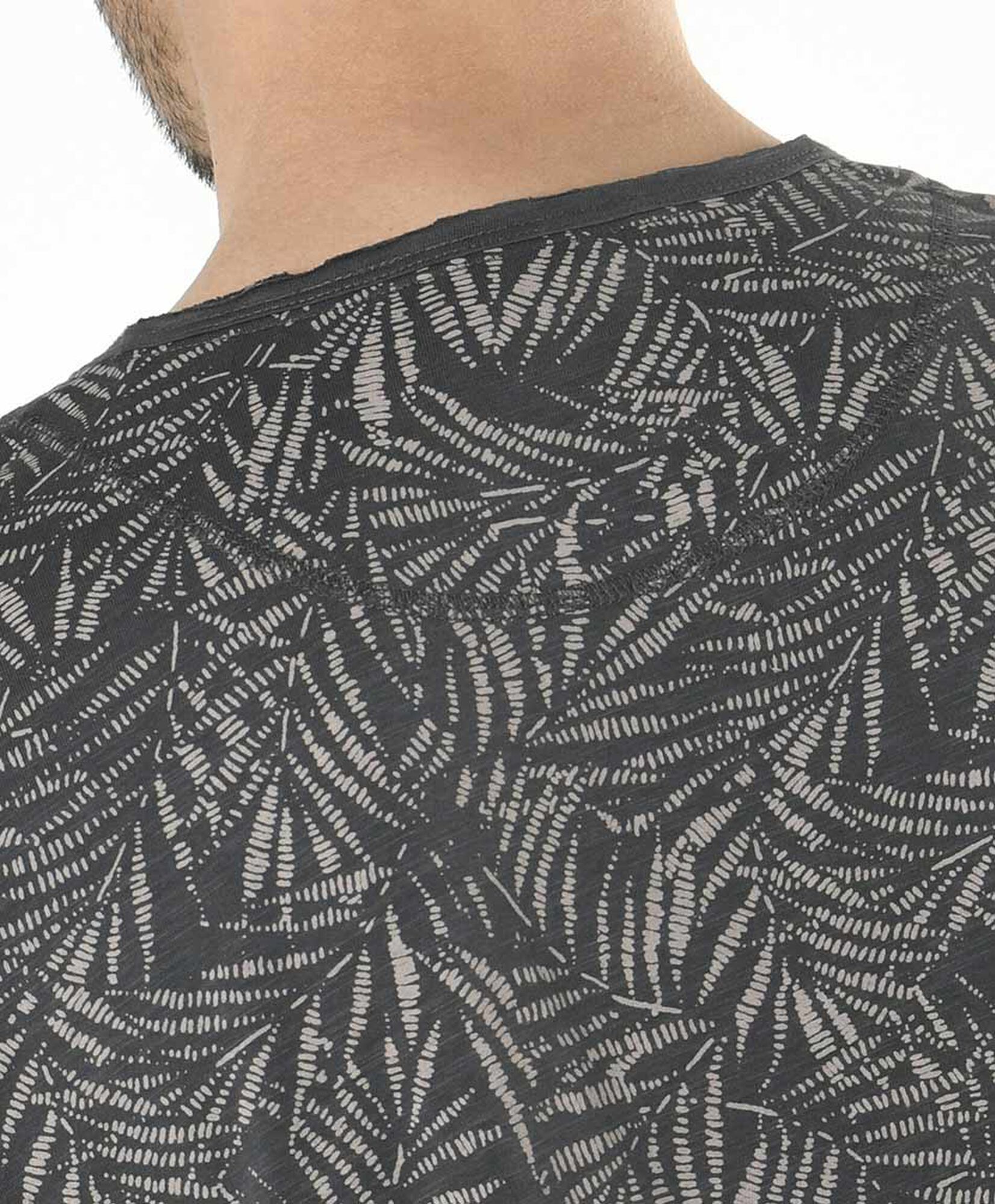 Polera hombre estampada bolsillo dibujo Polera hombre estampada bolsillo dibujo