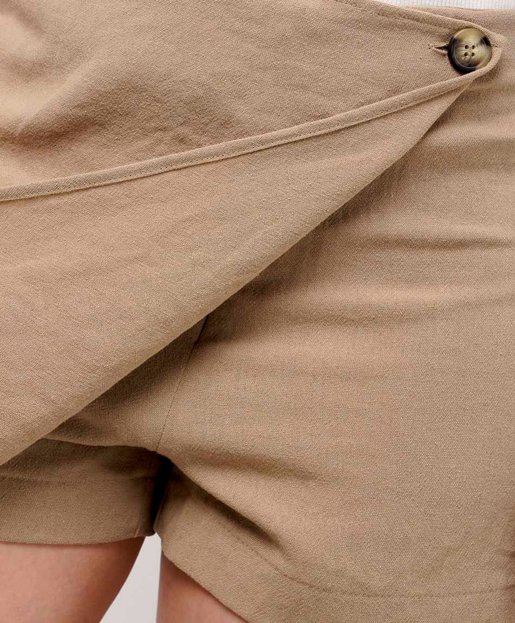 Short mujer botón cruzada Short mujer botón cruzada