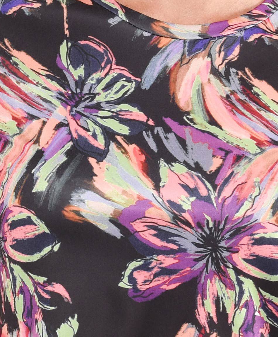 Polera deportiva mujer floral