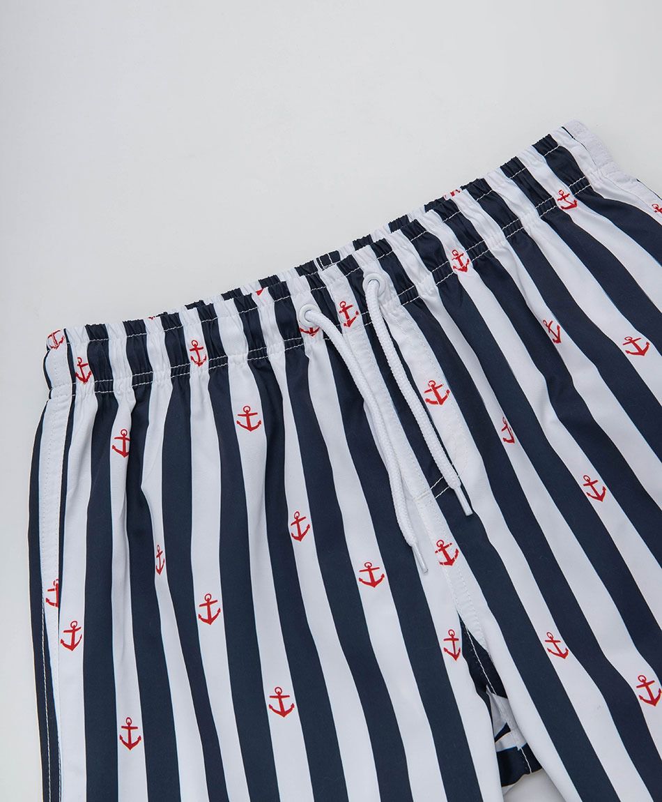 Traje de ba&ntilde;o ni&ntilde;o l&iacute;neas