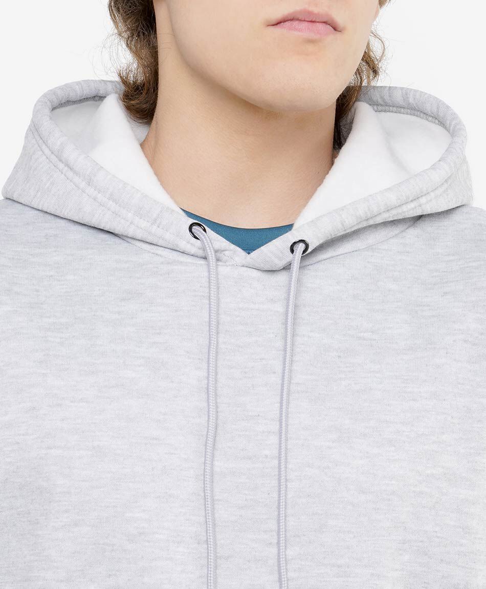 Poler&oacute;n deportivo hombre liso gris