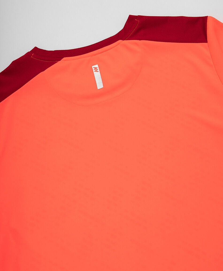 Polera deportiva hombre ne&oacute;n