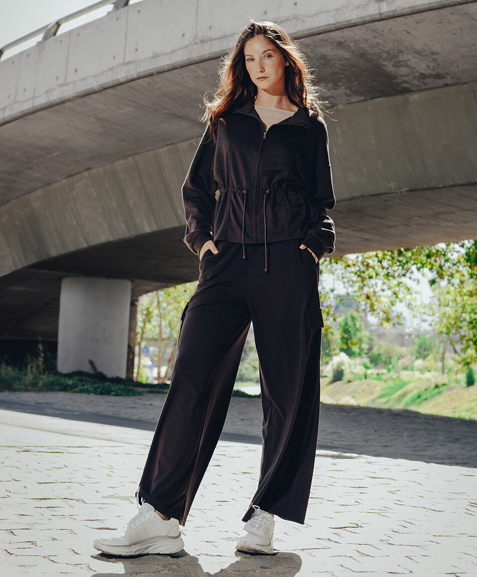 Pantal&oacute;n mujer cargo brown