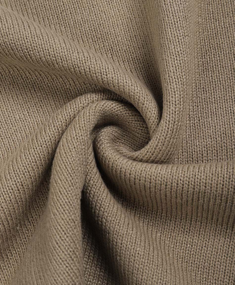 Sweater hombre l&iacute;neas neutro