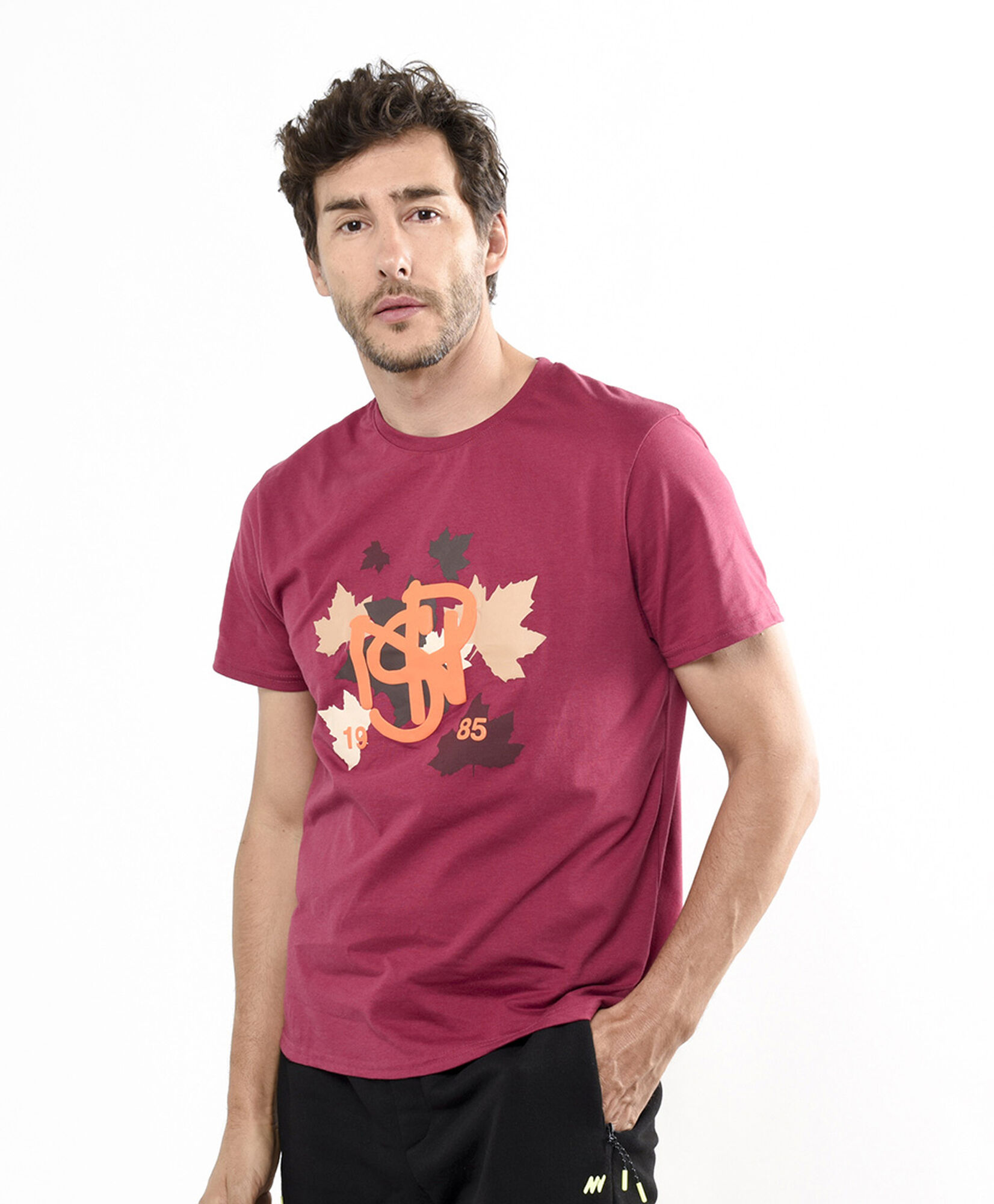 Polera deportiva hombre hojas Polera deportiva hombre hojas