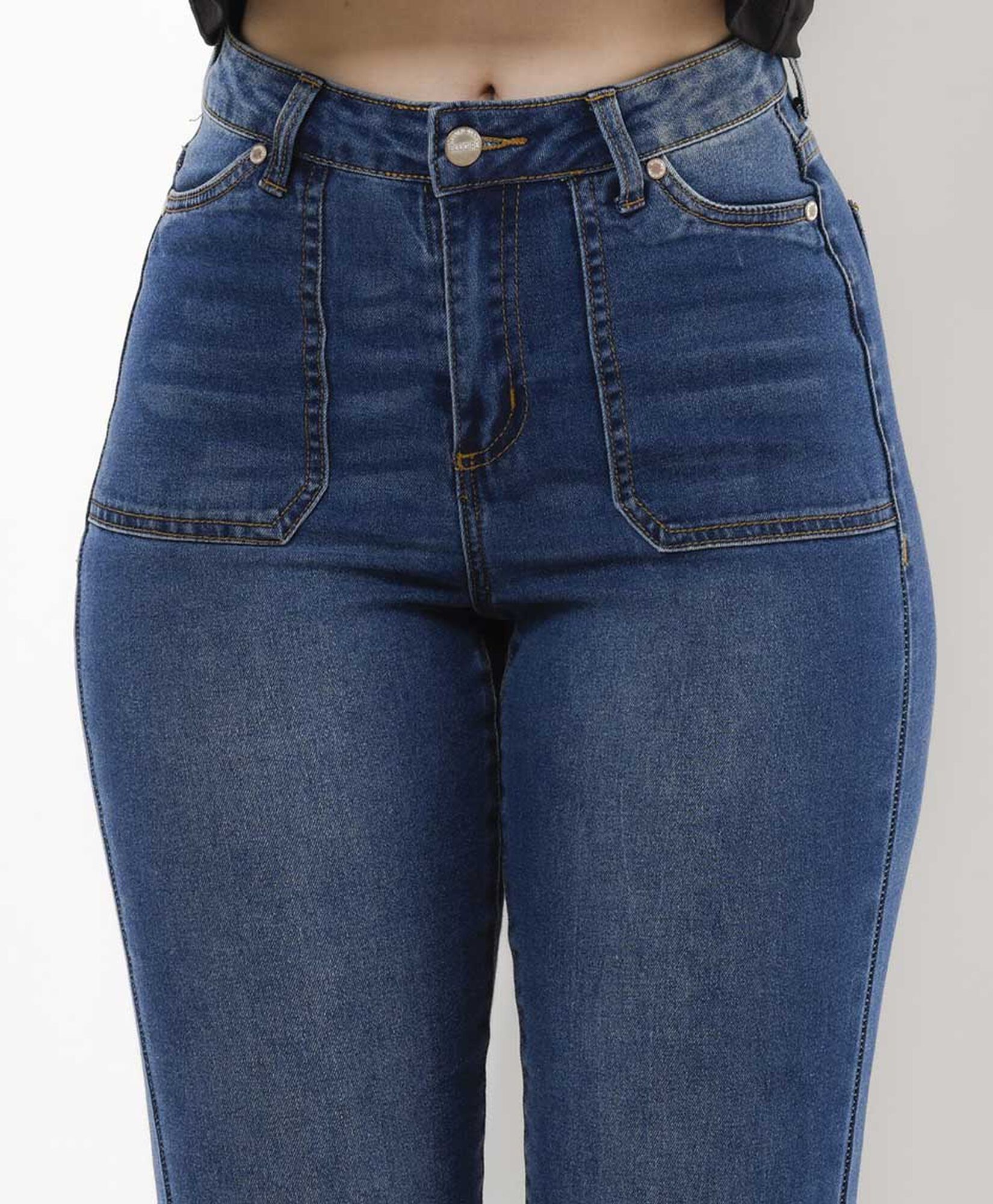 Jeans mujer bolsillos cuadrados flare Jeans mujer bolsillos cuadrados flare