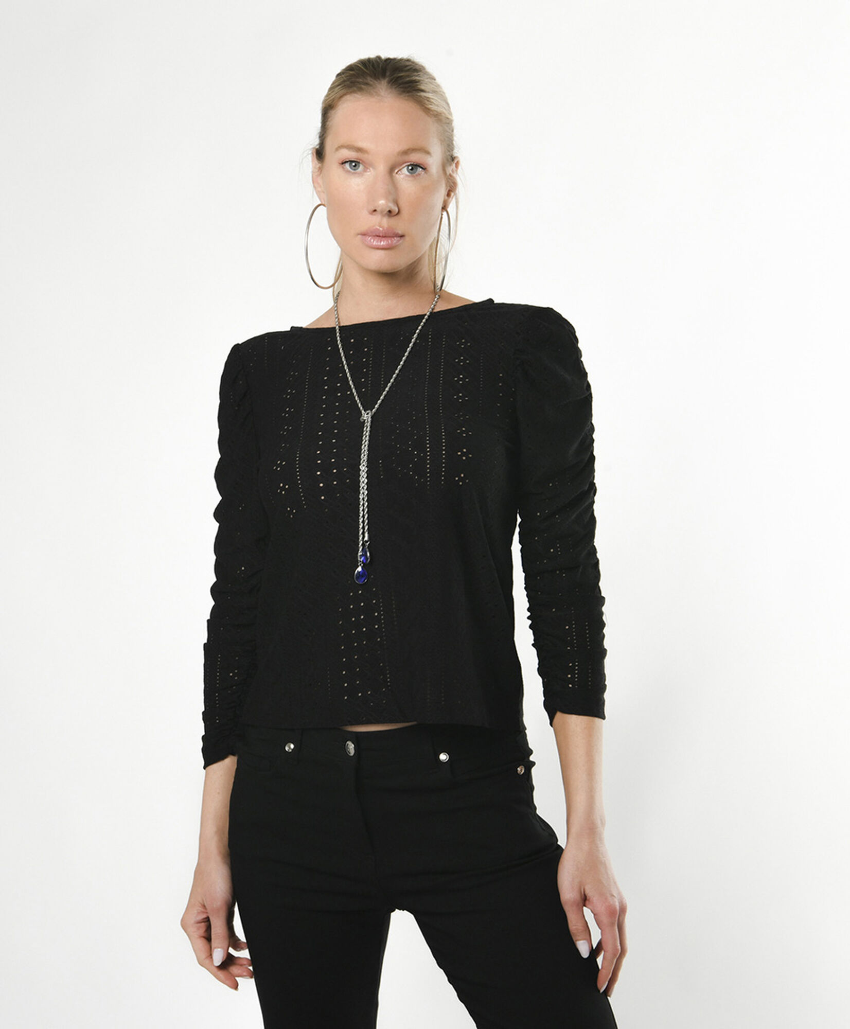 Polera mujer calada diseño Polera mujer calada diseño