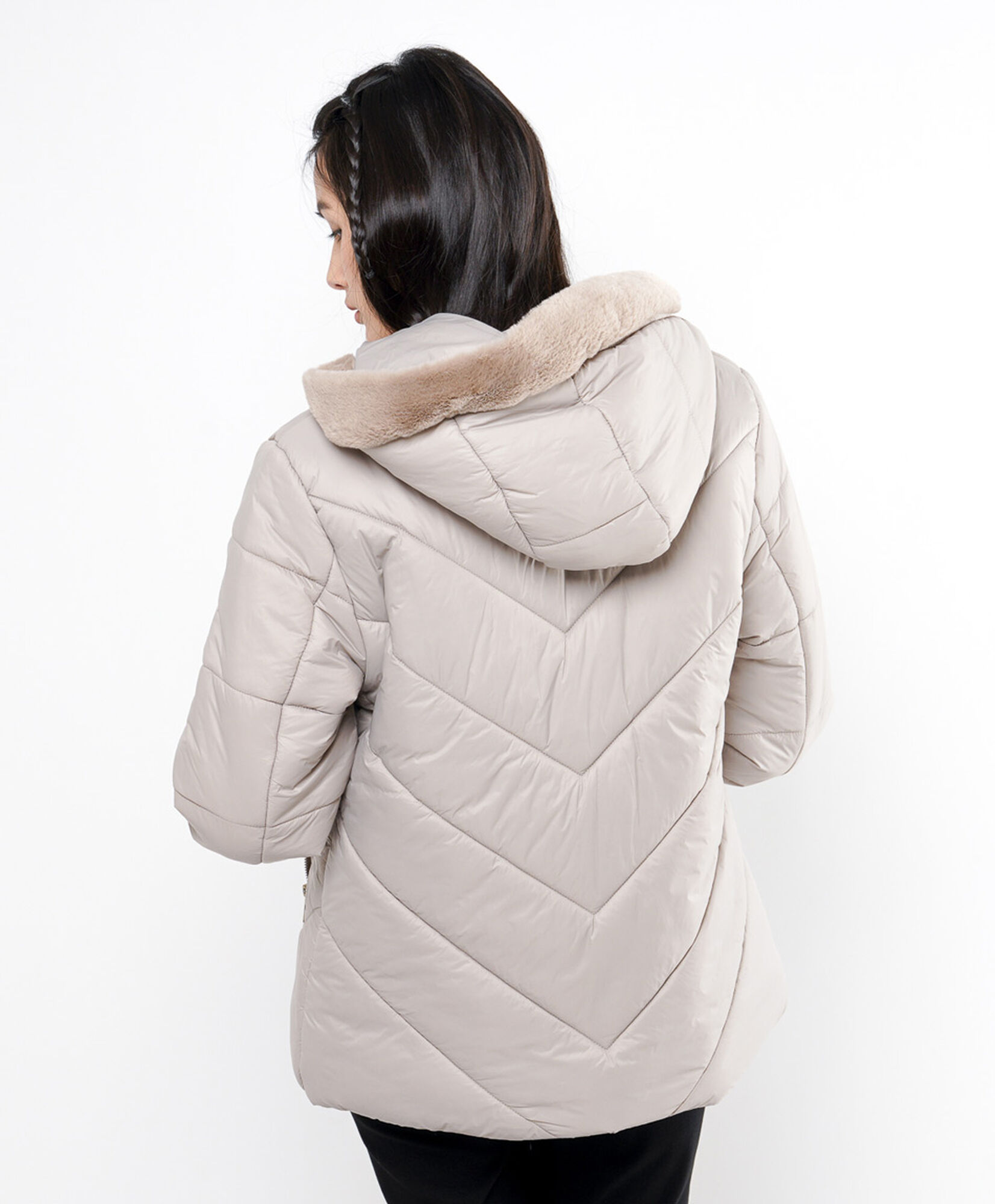 Parka mujer gorro pelitos Parka mujer gorro pelitos
