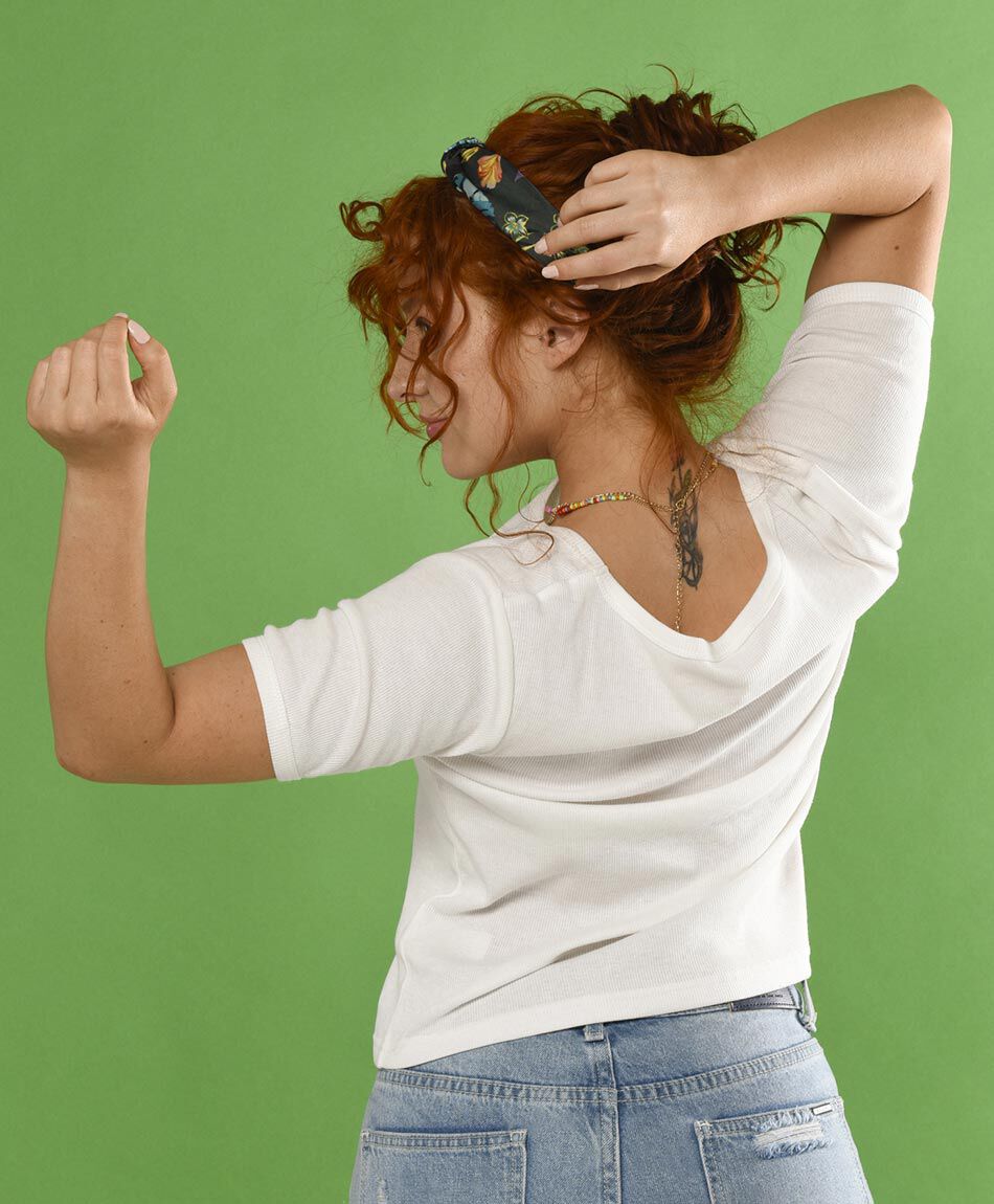 Polera manga corta cuello redondo