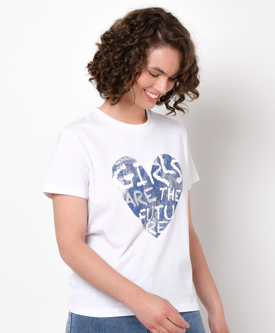 Polera mujer estampado corazón