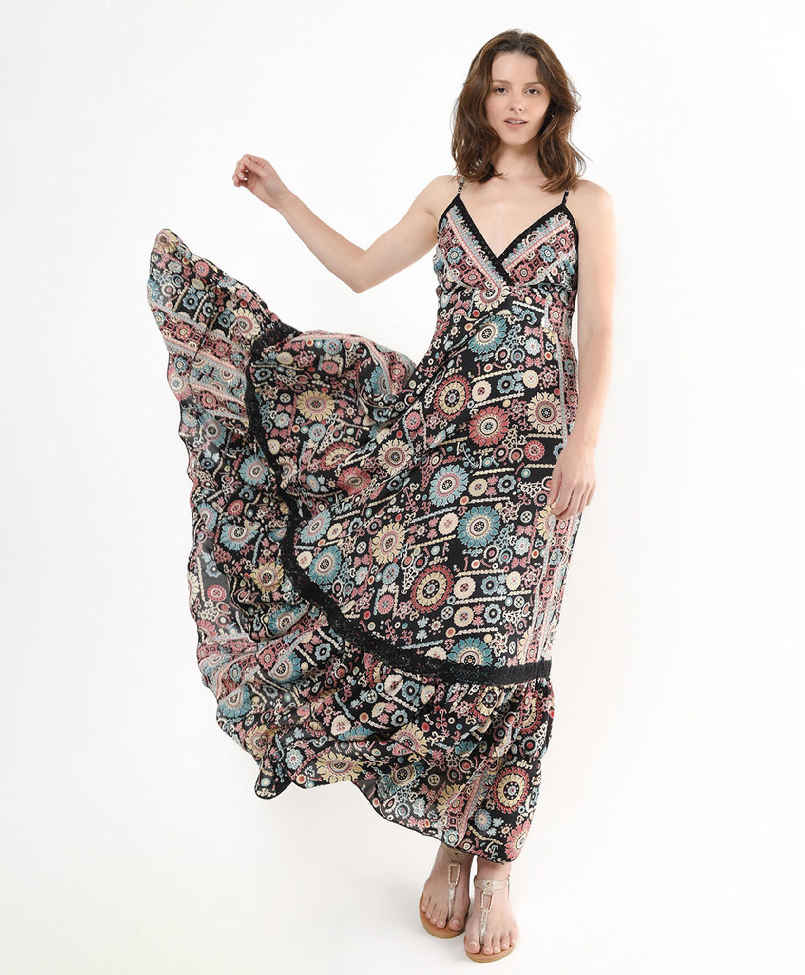 Vestido mujer largo detalles encaje Vestido mujer largo detalles encaje