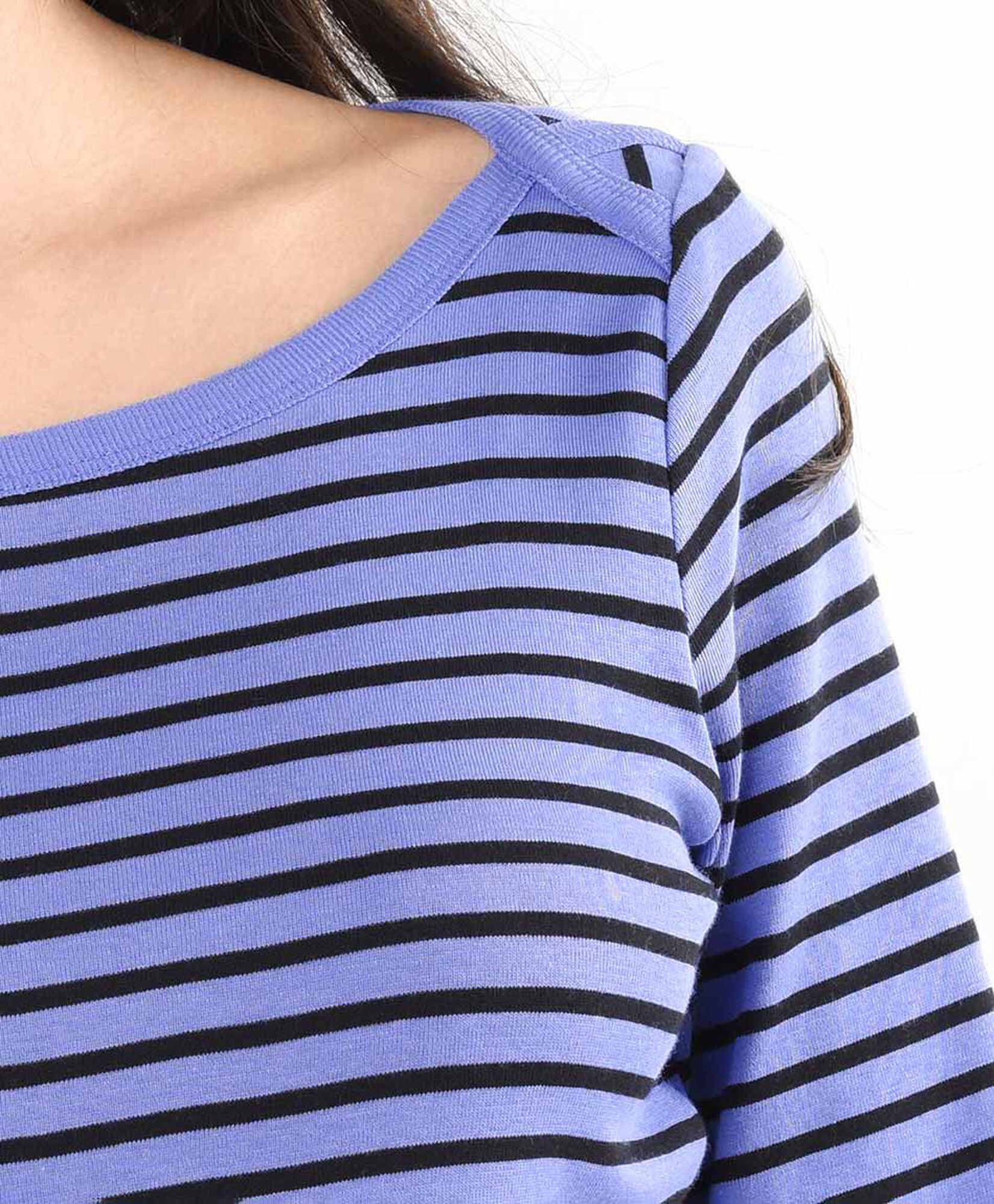 Polera mujer líneas azul manga larga Polera mujer líneas azul manga larga