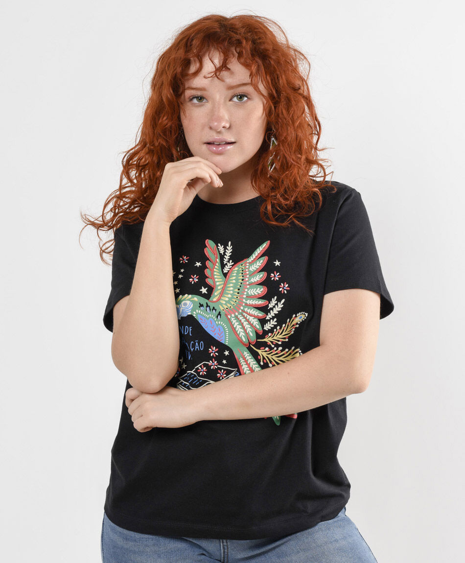 Polera mujer ave bordada