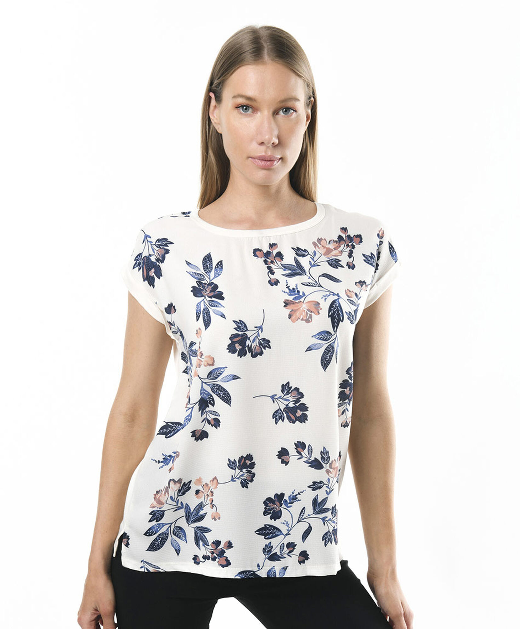 Polera mujer floral mix oversize blanca Polera mujer floral mix oversize blanca