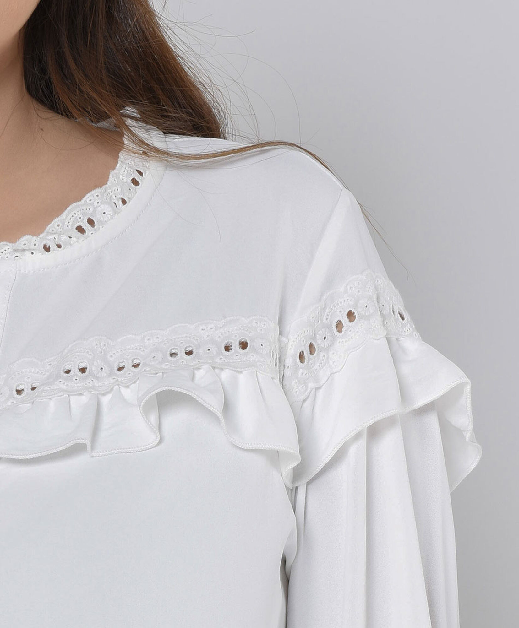 Blusa mujer vuelos y encaje Blusa mujer vuelos y encaje