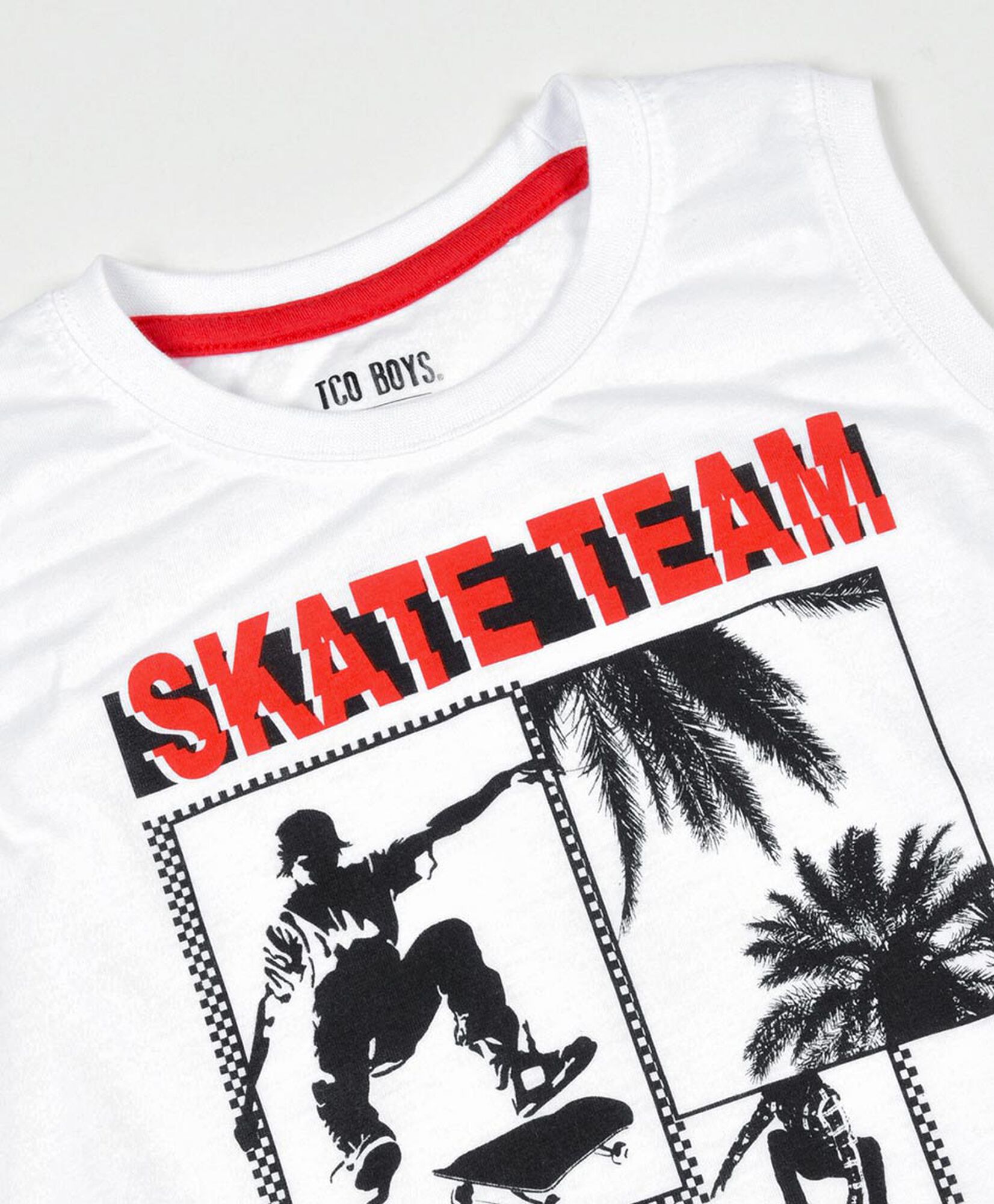 Polera niño skate team sin mangas Polera niño skate team sin mangas