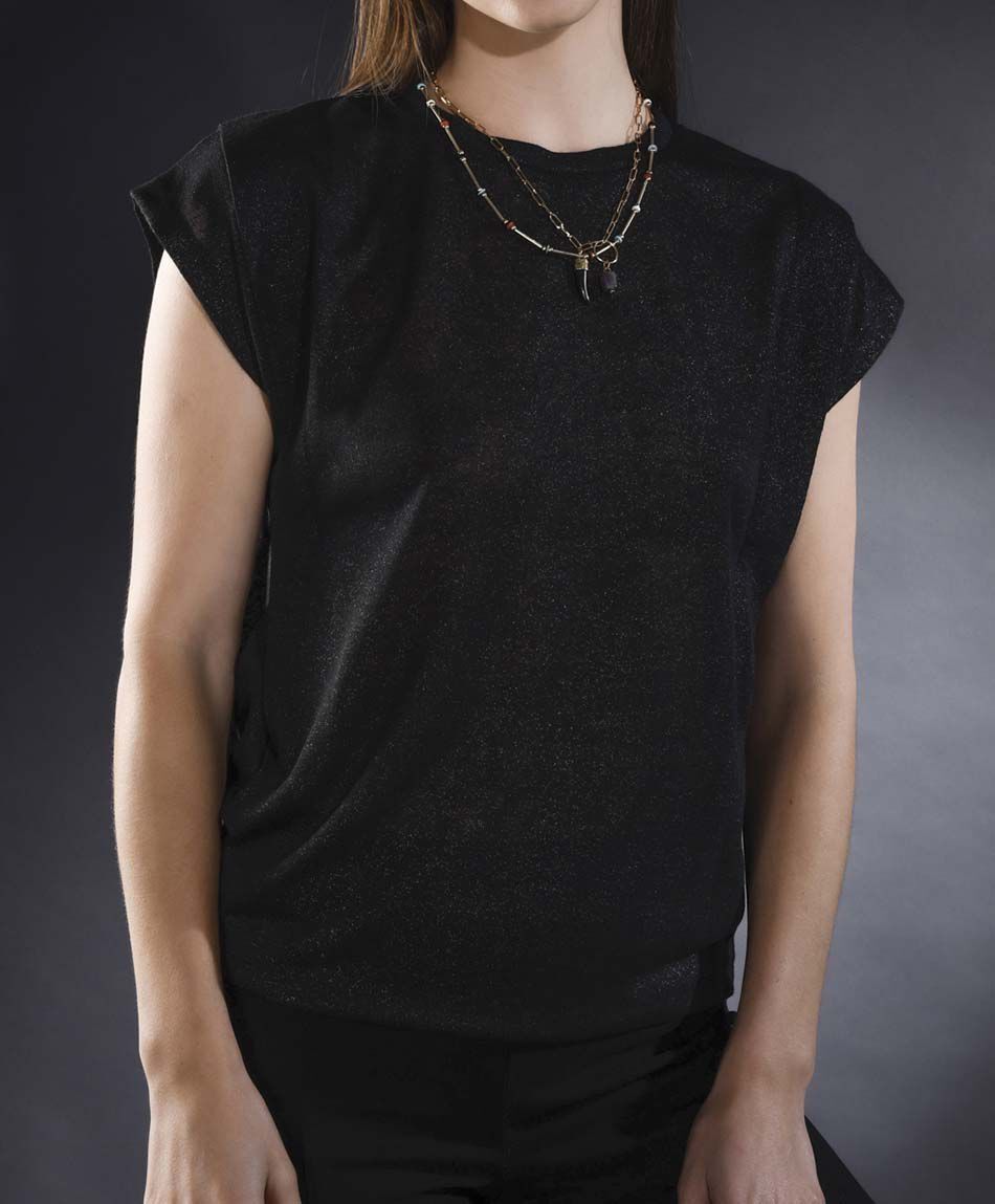 Polera manga corta cuello redondo