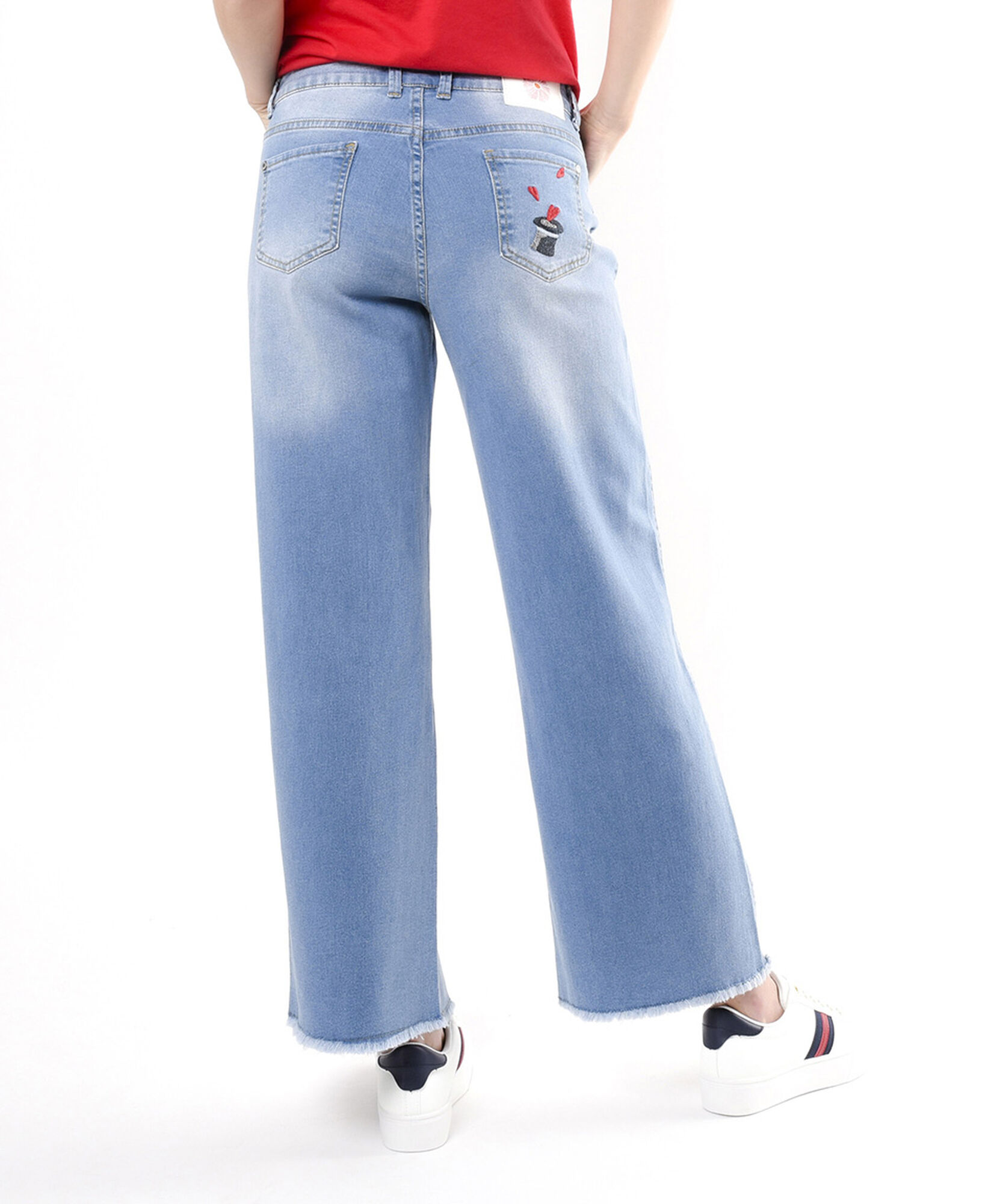 Jeans mujer estampado conejito wide Jeans mujer estampado conejito wide