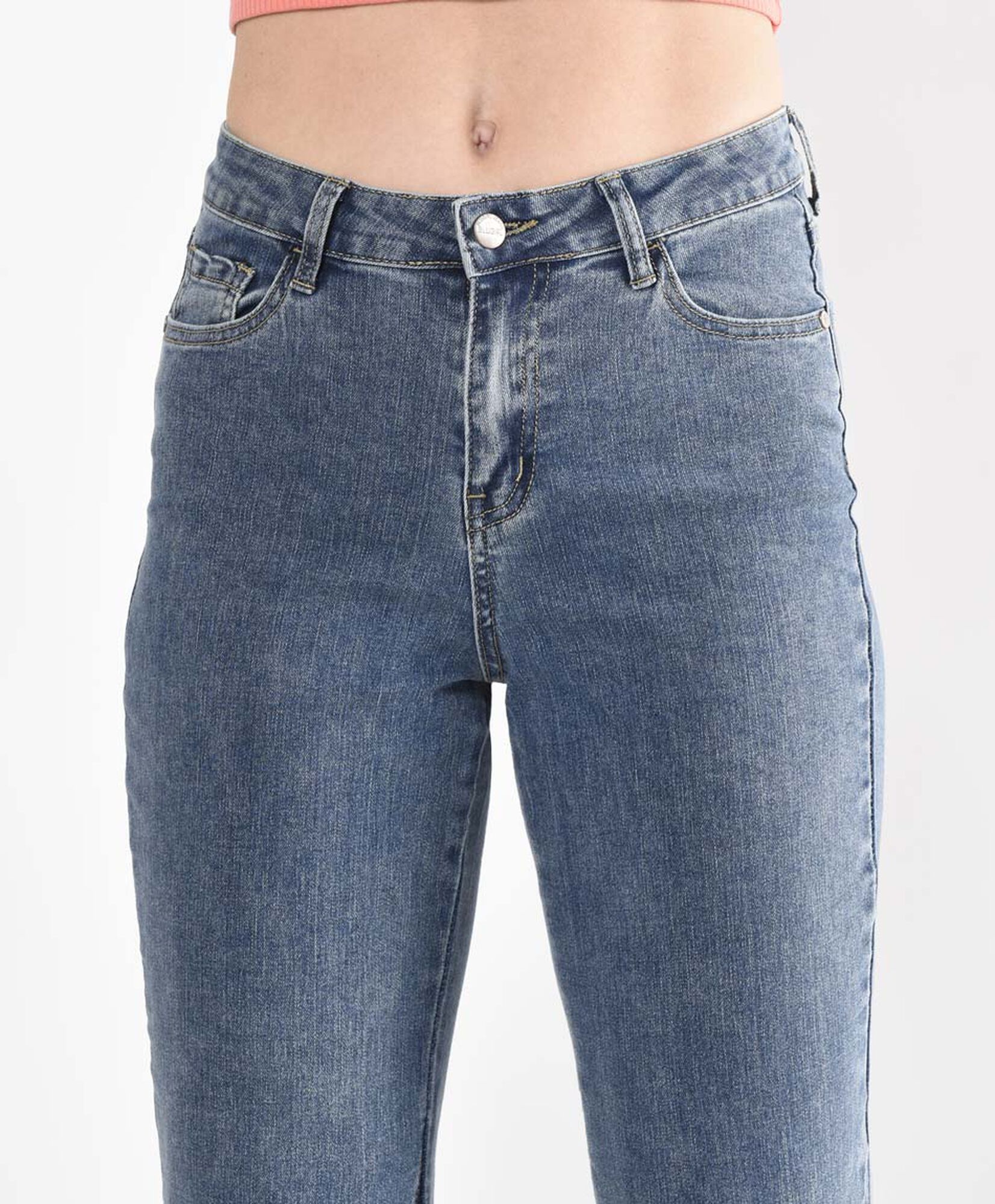 Jeans mujer desflecado flare Jeans mujer desflecado flare