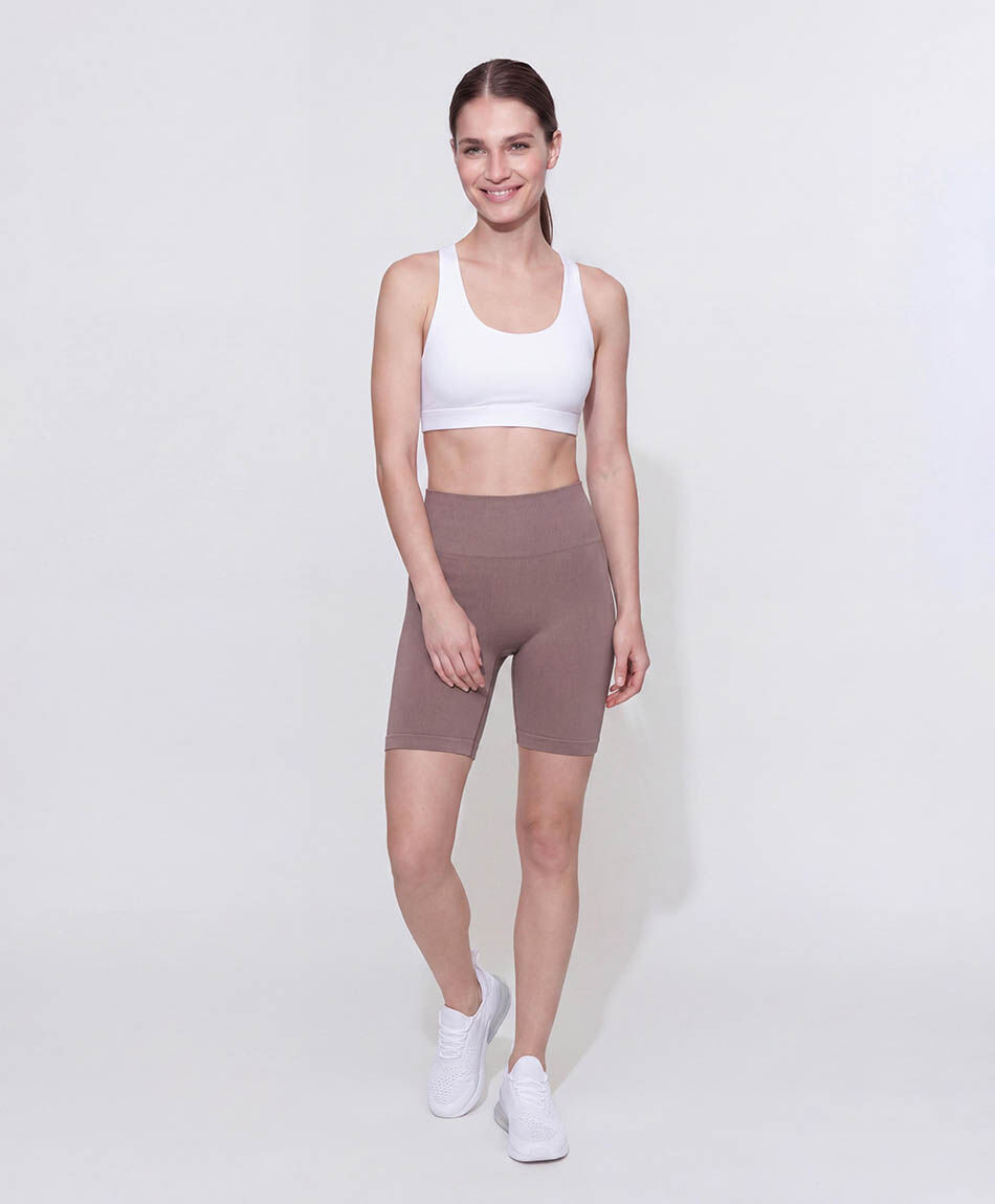 Short deportivo mujer caf&eacute; seamless