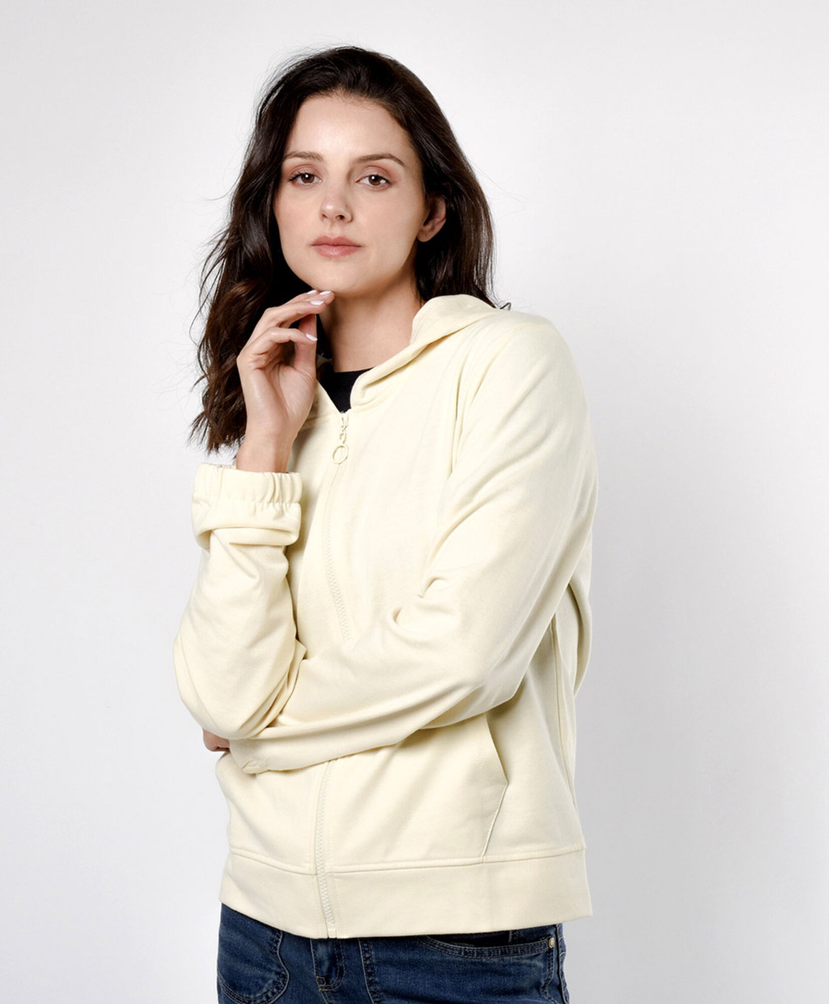 Polerón mujer clásico beige Polerón mujer clásico beige
