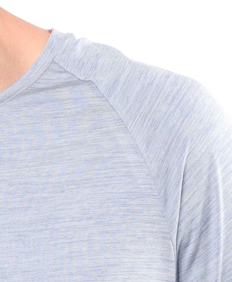 Polera deportiva hombre lisa celeste