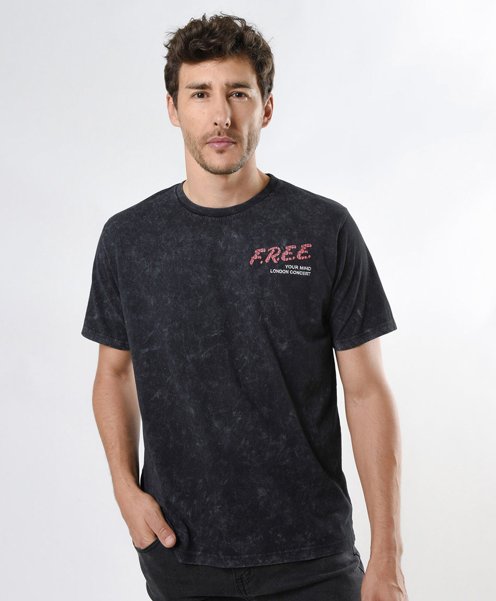 Polera hombre desgastada Polera hombre desgastada