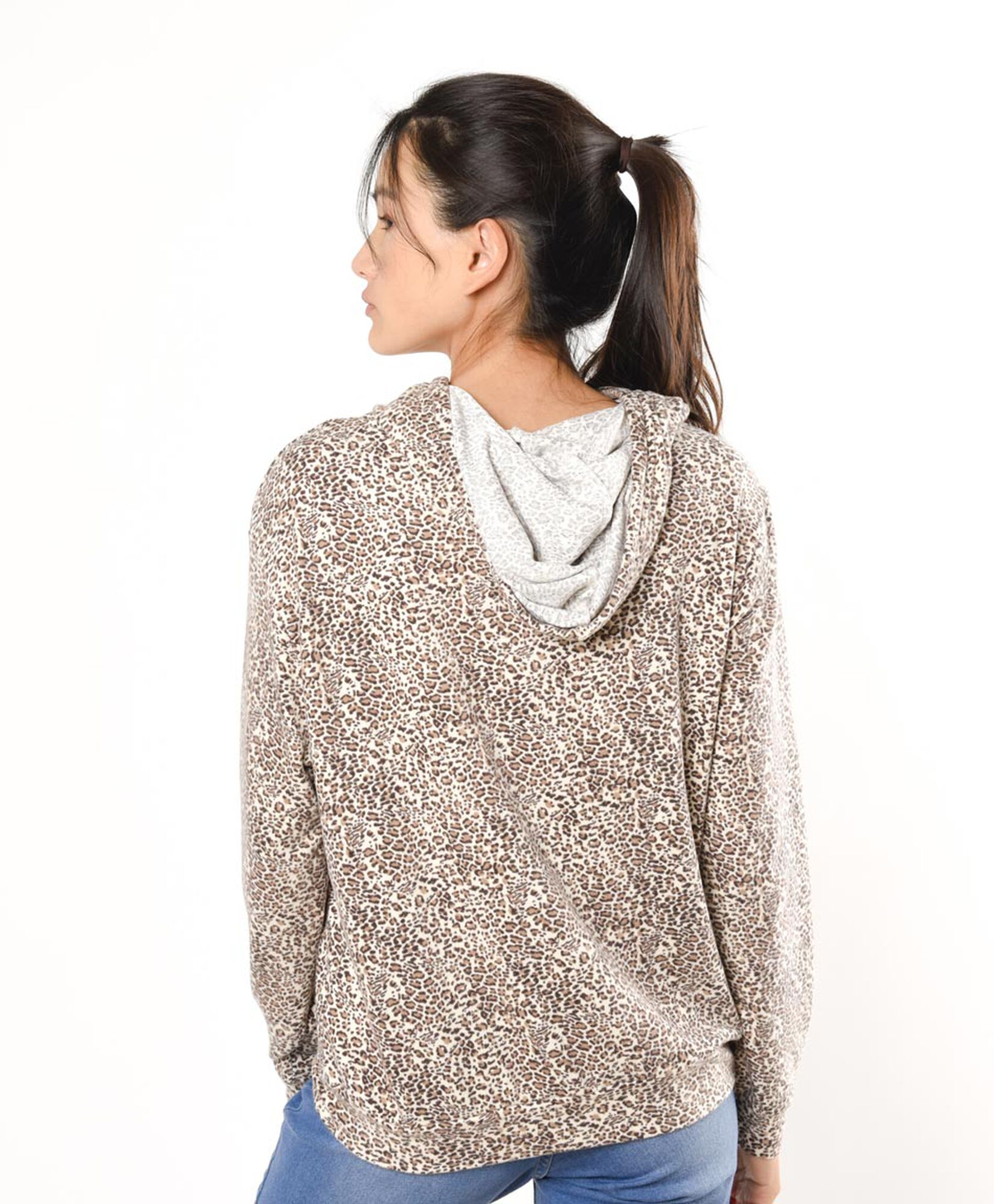 Polerón mujer animal print Polerón mujer animal print