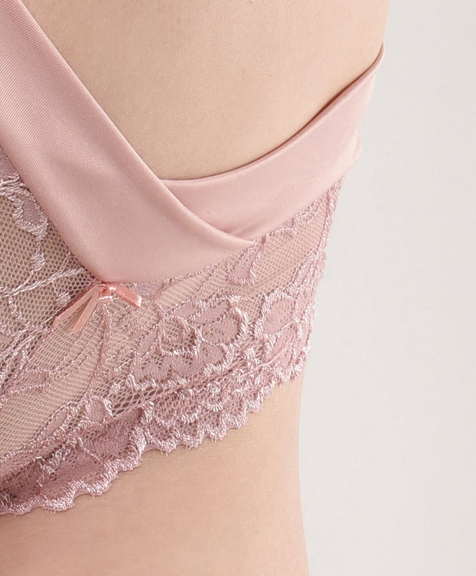 Bikini mujer encaje pretina lisa Bikini mujer encaje pretina lisa