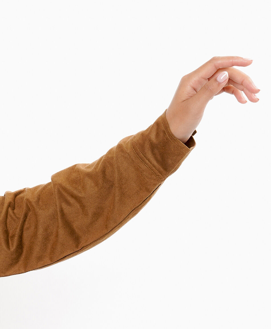 Blusa mujer minimalista camel