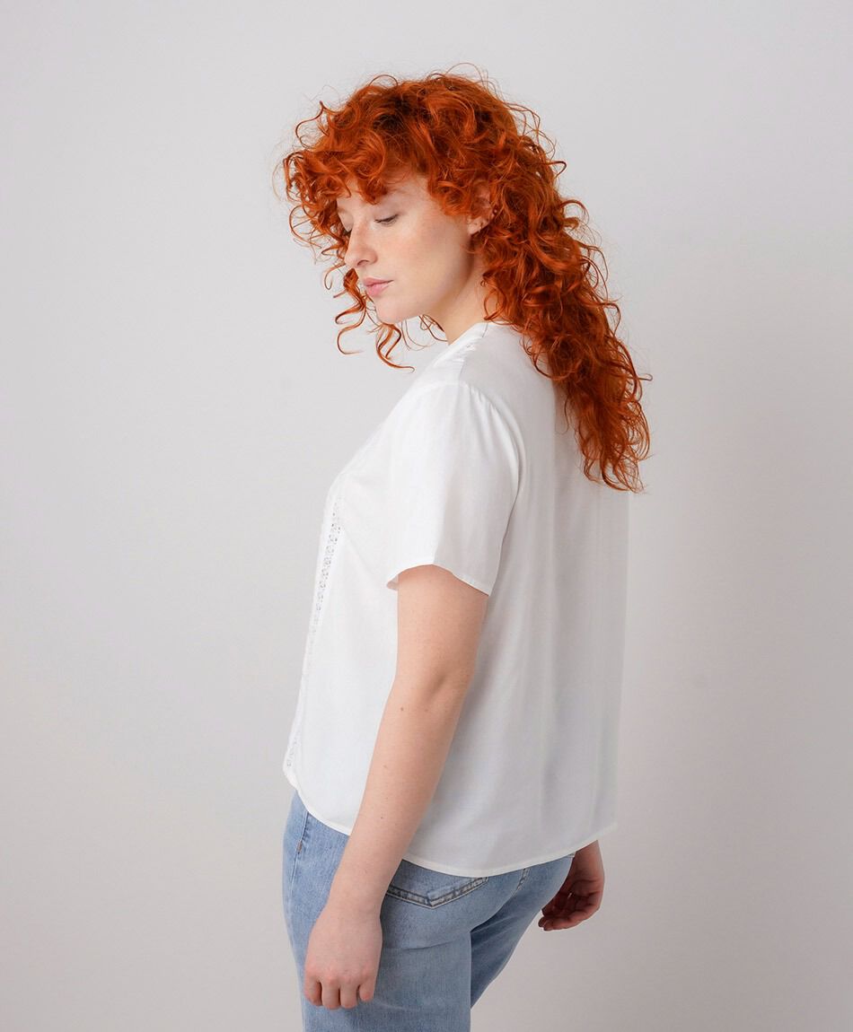 Blusa mujer l&iacute;neas encaje