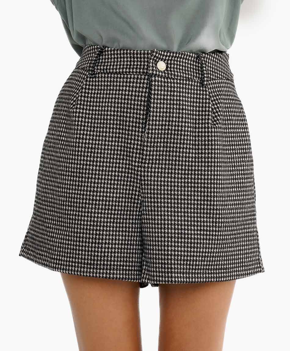 Short mujer dise&ntilde;o punto