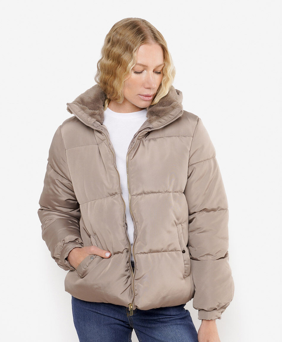 Parka mujer cuello pelos