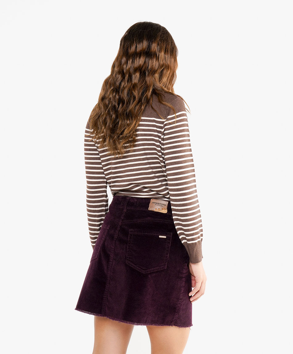 Mini falda short contraste burdeo