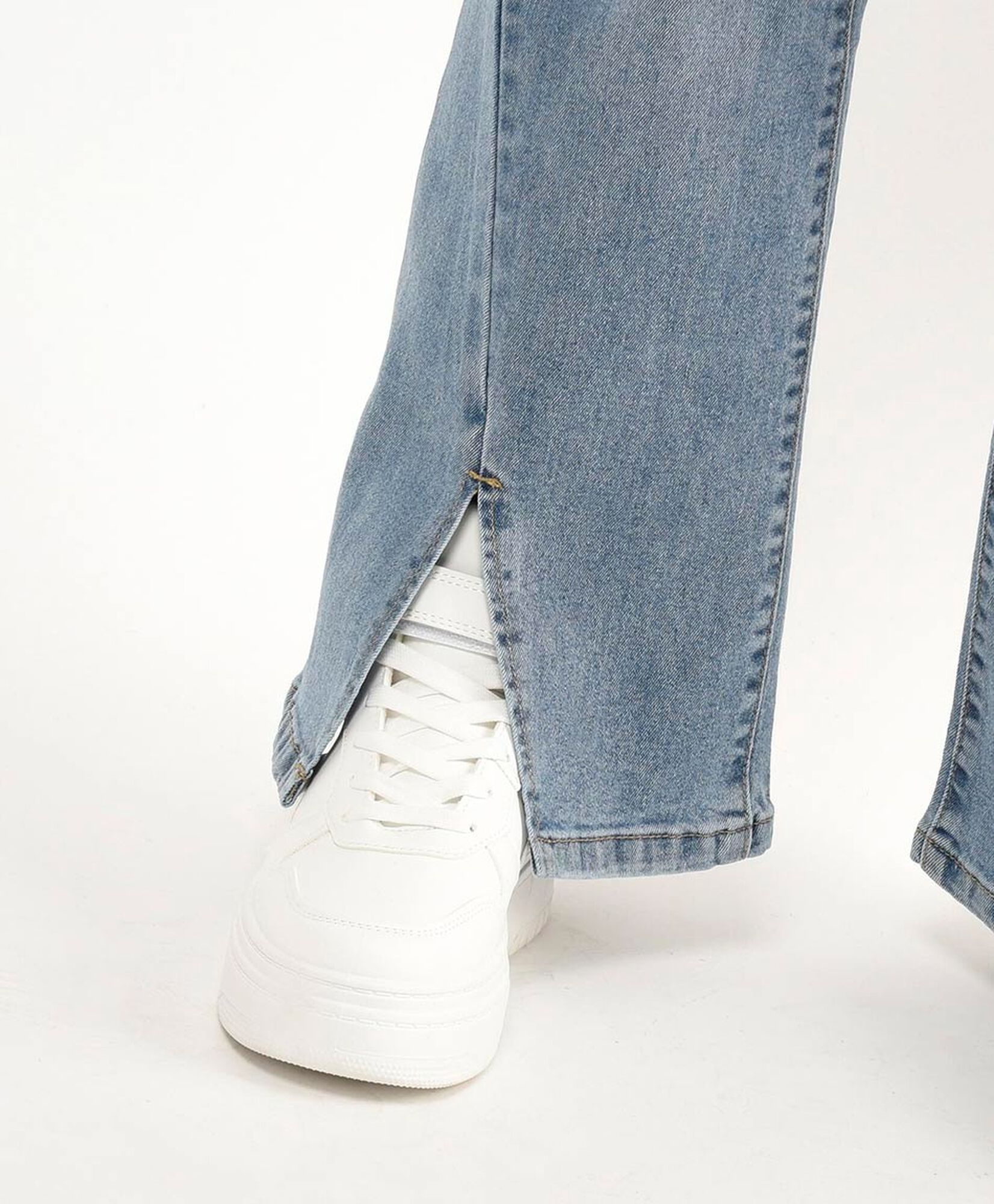 Jeans mujer con aberturas wide Jeans mujer con aberturas wide