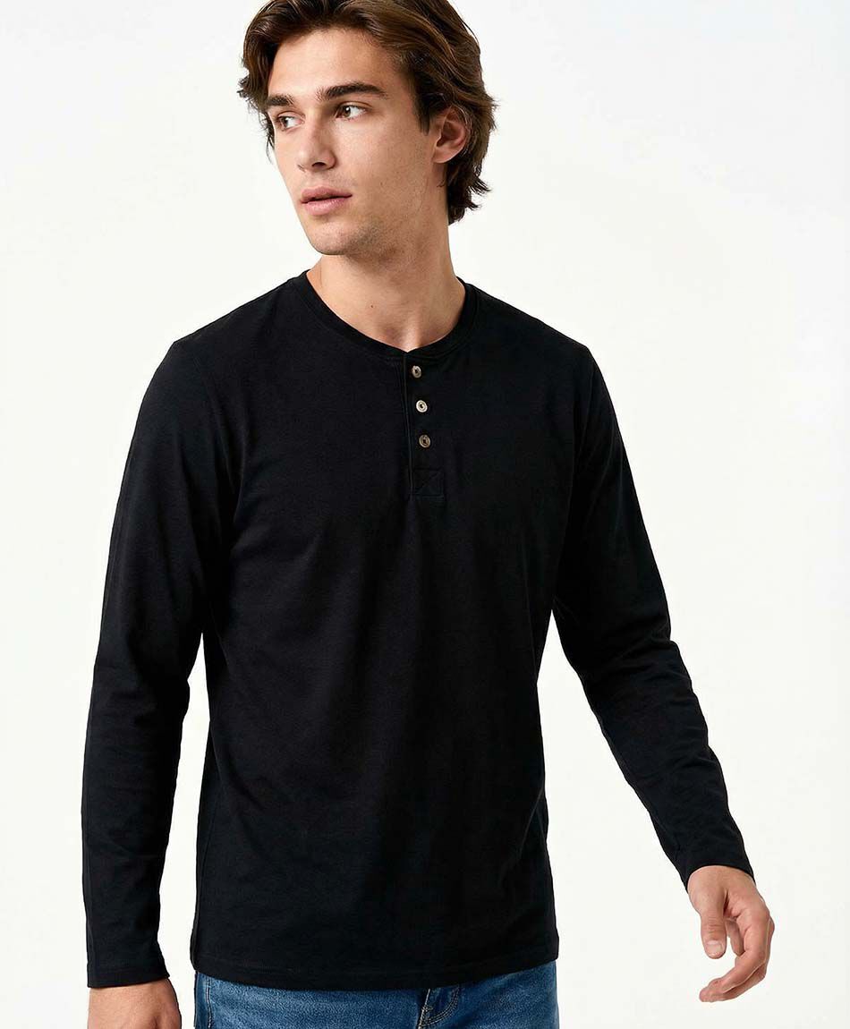 Polera hombre botones manga larga