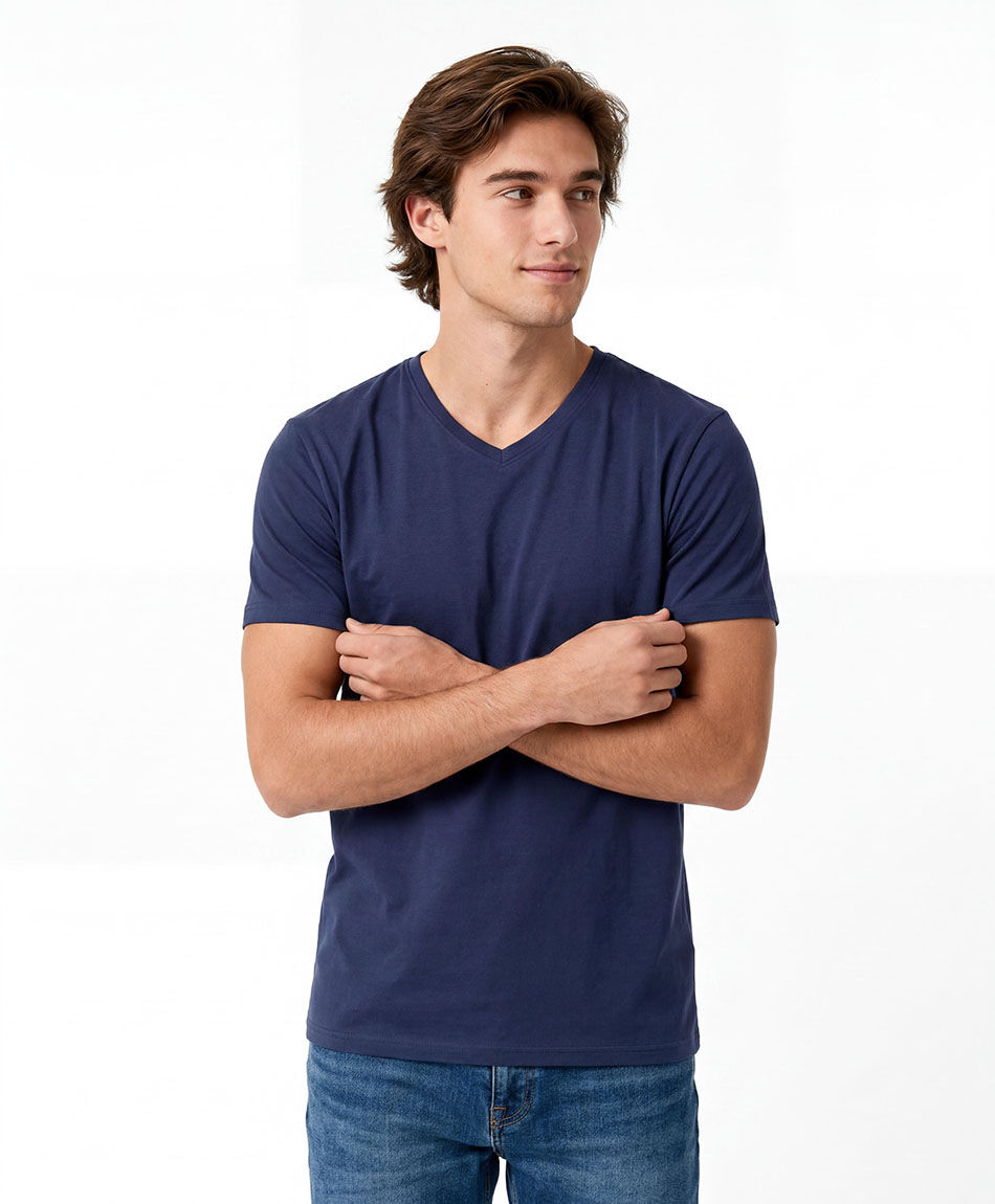 Polera hombre cuello en v lisa