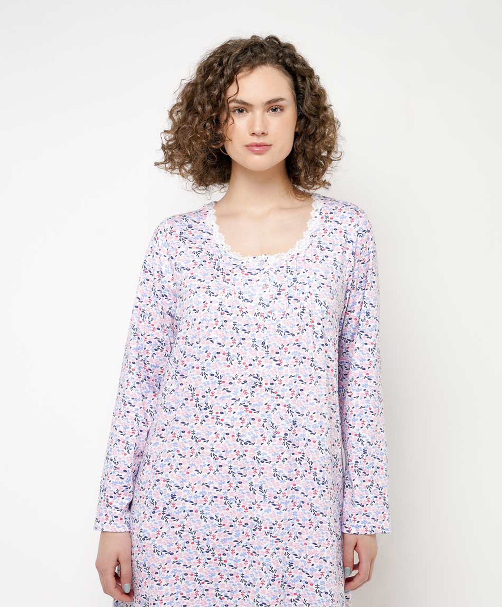 Camisa de dormir floreada Camisa de dormir floreada