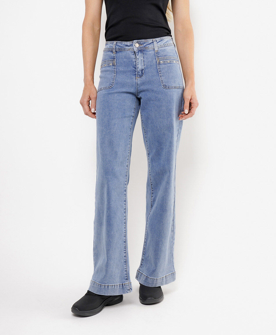 Jeans mujer wide leg bolsillo parche