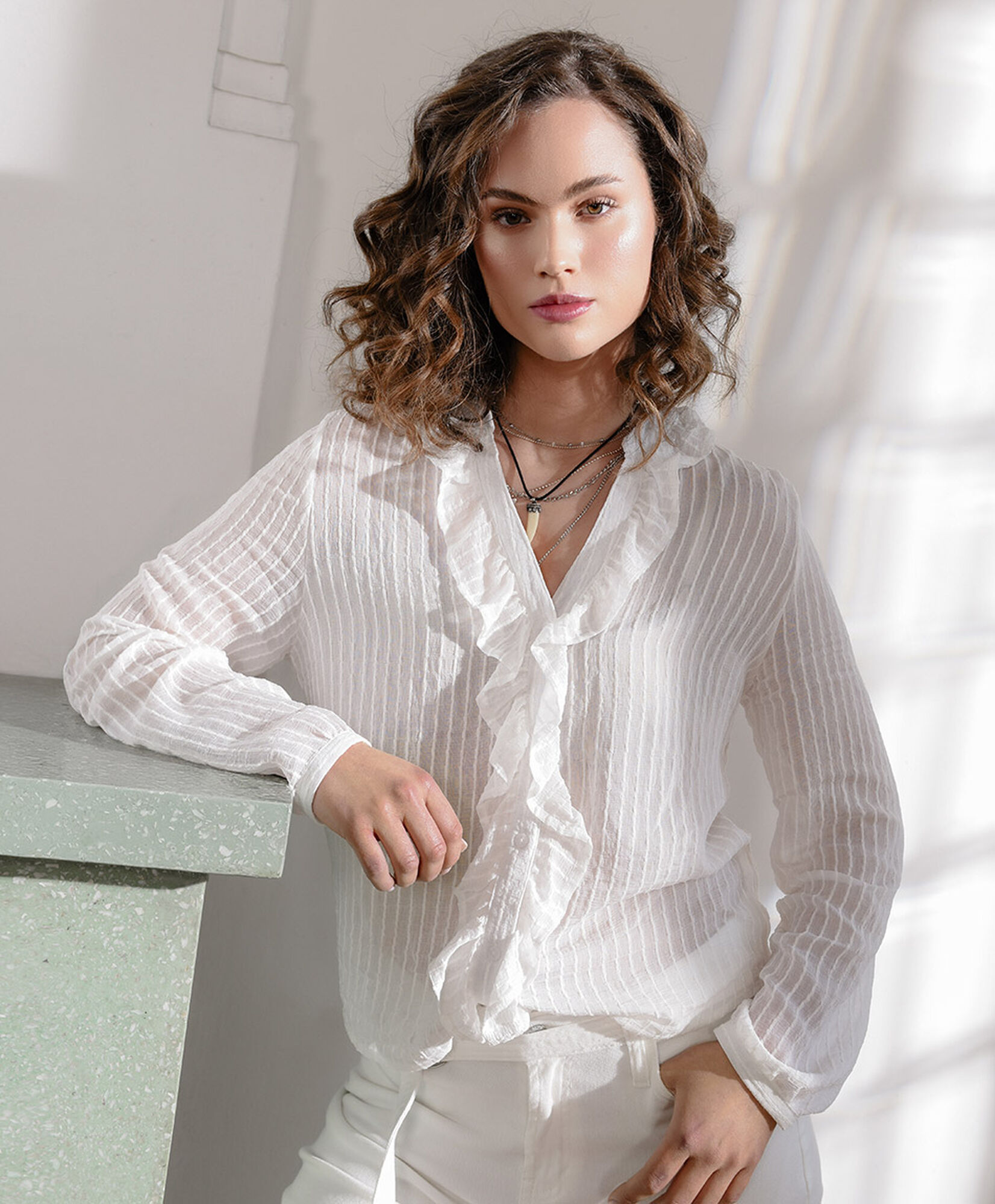 Blusa mujer vuelo frontal Blusa mujer vuelo frontal