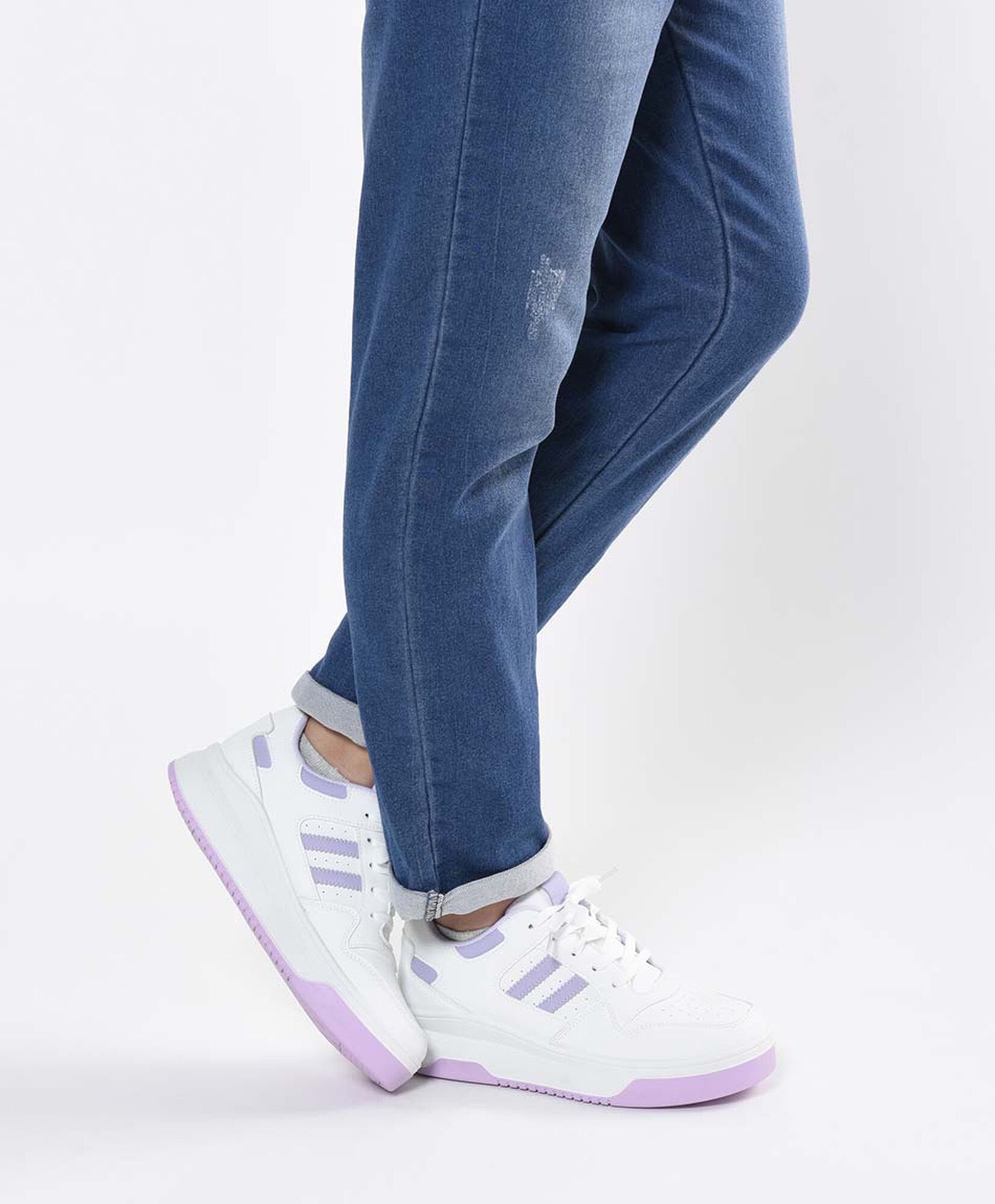 Zapatilla mujer líneas moradas Zapatilla mujer líneas moradas