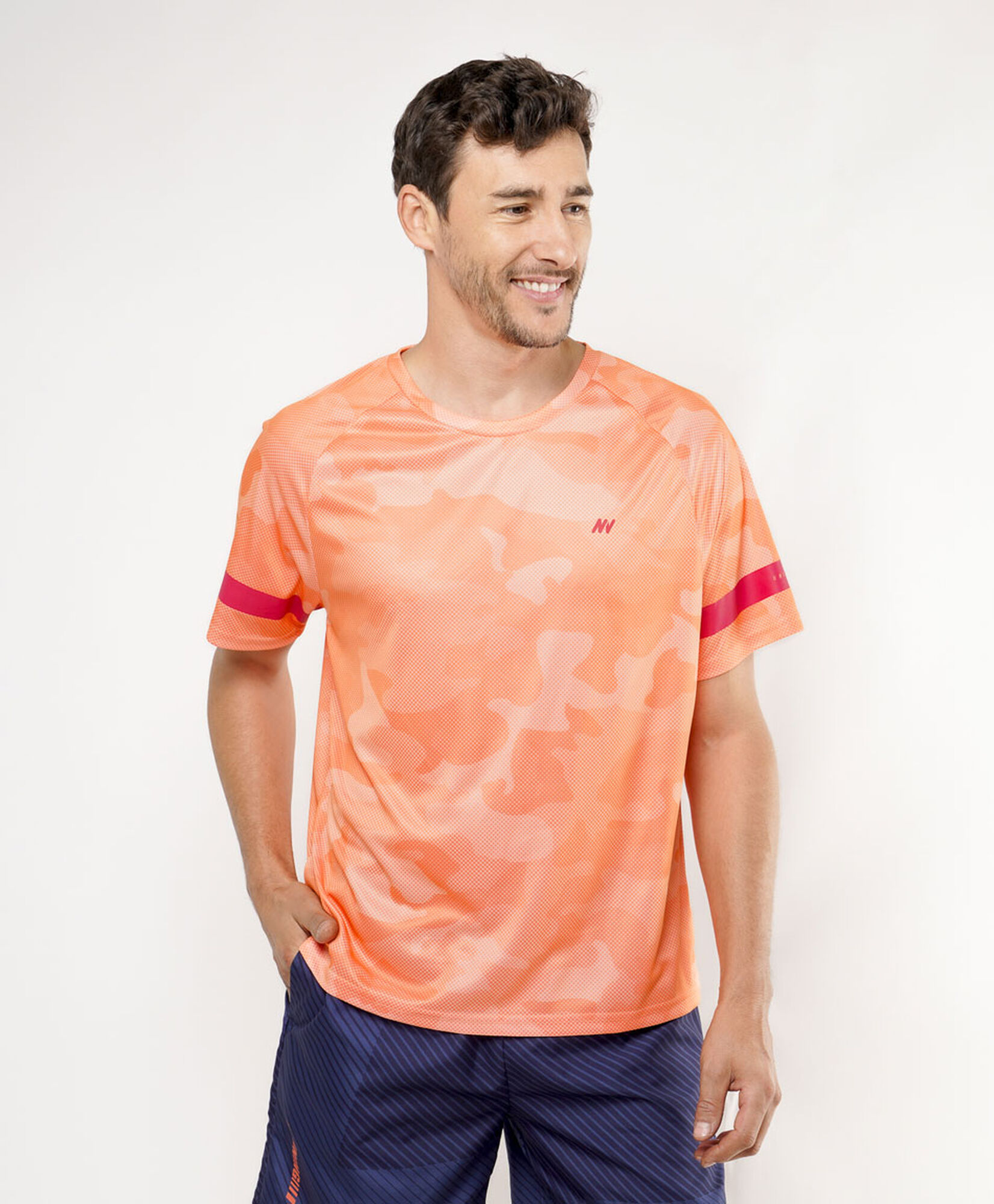 Polera deportiva hombre naranja líneas Polera deportiva hombre naranja líneas