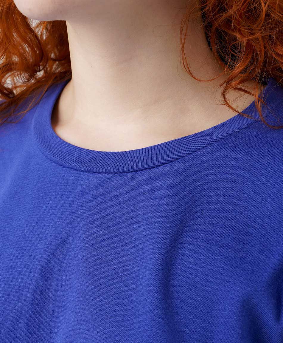 Polera mujer cl&aacute;sica azul