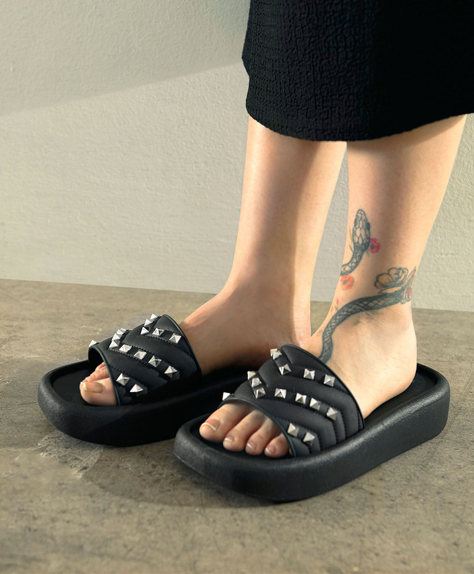 Sandalia mujer tachas Sandalia mujer tachas
