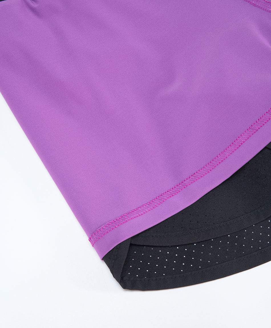 Short deportivo mujer calza interior morada