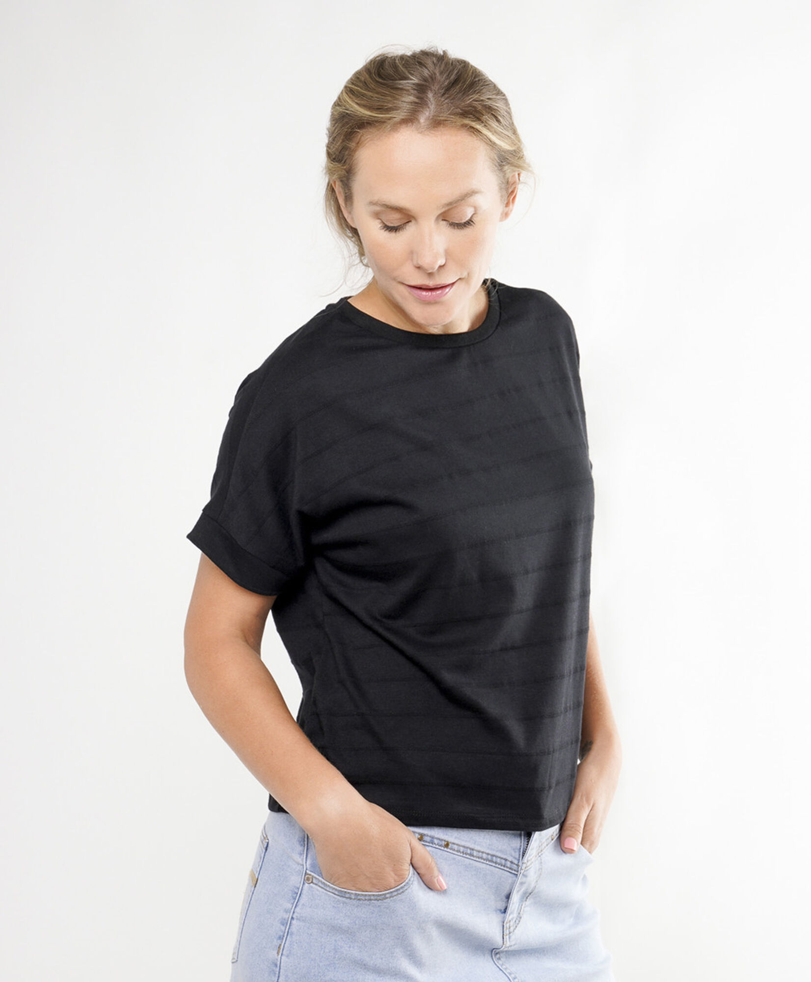 Polera mujer texturada líneas Polera mujer texturada líneas
